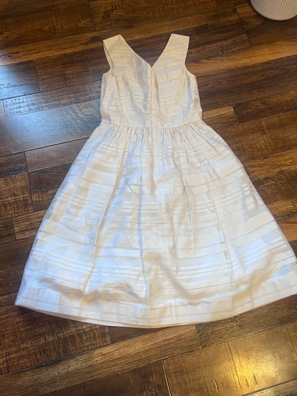 Lilly Pulitzer White Sleeveless Pleated Formal Dress - Picture 3 of 3